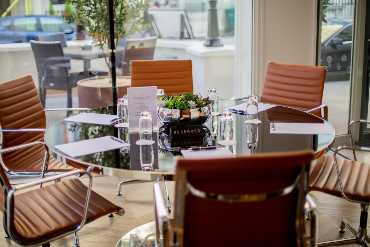 Blakemore Hyde Park Londra Esterno foto Meeting in progress