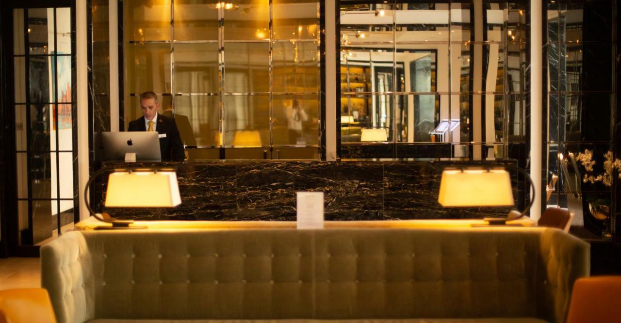 Blakemore Hyde Park Londra Esterno foto Reception desk